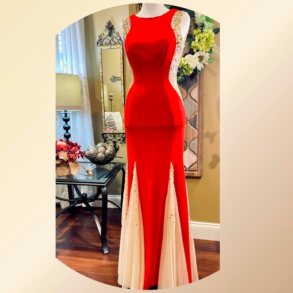 Camille La Vie Dresses | Elegant Red and Gold Dress Full Length Party Dress | Color: Gold/Red | Size: 00 | Prince102627'S Closet